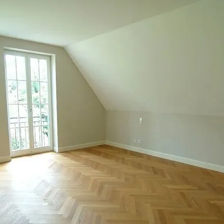 Rent this 7 bed apartment on Duisburger Landstraße in 40489 Dusseldorf, Germany