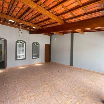 Buy this 2 bed house on Rua Orlando Capri in Urbanização São José, Itu - SP