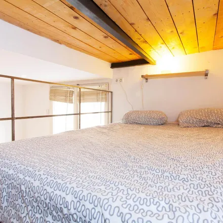 Rent this studio apartment on Carrer del Portal Nou in 45, 08003 Barcelona