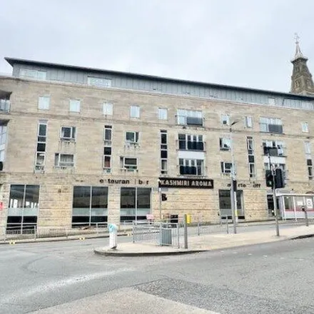 Rent this 2 bed apartment on Town Hall Street East in Woolshops, Halifax