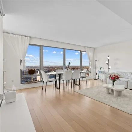Image 1 - Flushing Commons South, 138-35 39th Avenue, New York, NY 11354, USA - Condo for sale