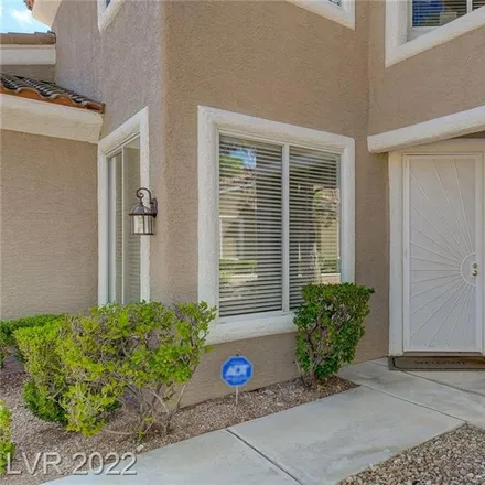 Image 4 - 2025 Summer Cove Court, Las Vegas, NV 89134, USA - Townhouse for sale