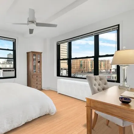 Image 2 - 12 East 97th Street, New York, NY 10029, USA - Apartment for sale