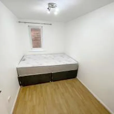 Image 8 - Glenville Grove, London, SE8 4BT, United Kingdom - Apartment for rent