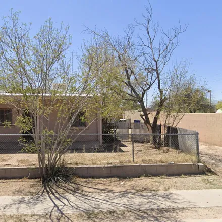 Buy this studio duplex on 431 West 39th Street in South Tucson, Pima County