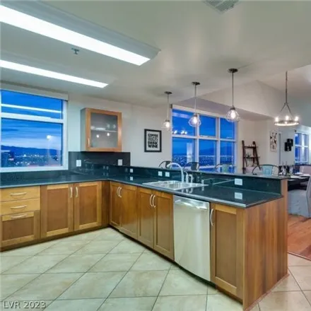 Image 3 - The Ogden, 150 North 6th Street, Las Vegas, NV 89101, USA - House for sale