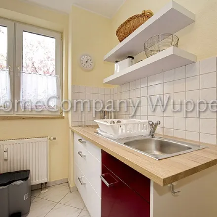 Image 4 - Schleswiger Straße 48, 42107 Wuppertal, Germany - Apartment for rent