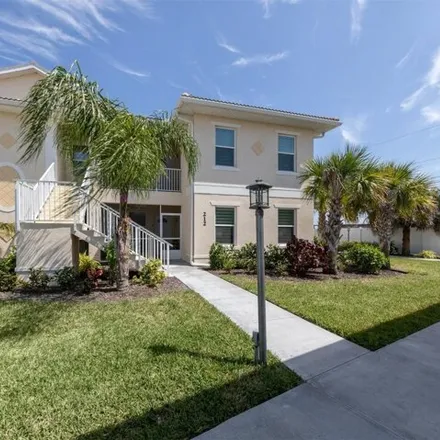 Buy this 2 bed condo on 620 Gardens Edge drive in Venice, FL 34285