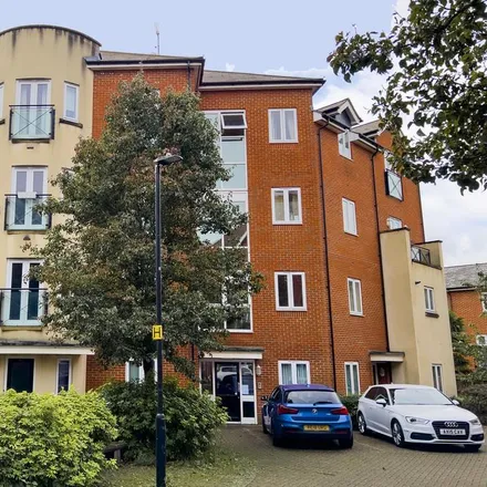 Rent this 2 bed apartment on Penlon Place in Abingdon, OX14 3QQ