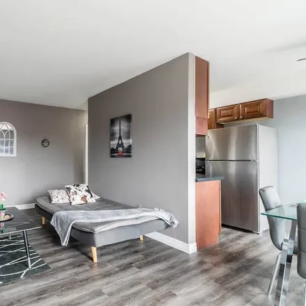 Image 6 - Hamilton, ON L8K 1X4, Canada - Apartment for rent
