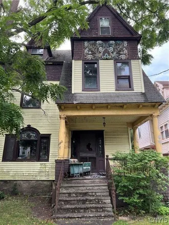 Buy this studio house on 112 Victoria Place in City of Syracuse, NY 13210