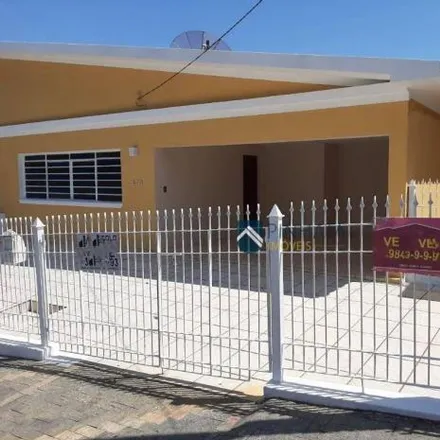 Buy this 3 bed house on Rua Osvaldo Cruz 636 in Centro, Vinhedo - SP
