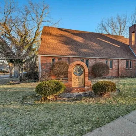 Image 2 - Saints Peter and Paul Antiochian Orthodox Christian Church, 2516 Southwest Huntoon Street, Topeka, KS 66604, USA - House for sale