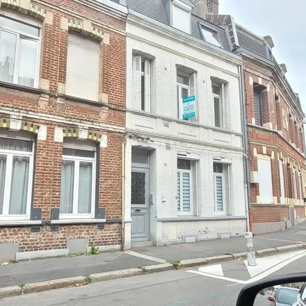 Image 4 - 12 Place Guy Mollet, 62000 Arras, France - Apartment for rent