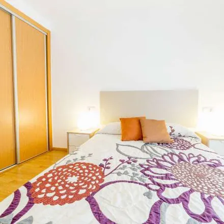 Image 5 - Sabella, Carrer de Guillem de Castro, 46008 Valencia, Spain - Apartment for rent