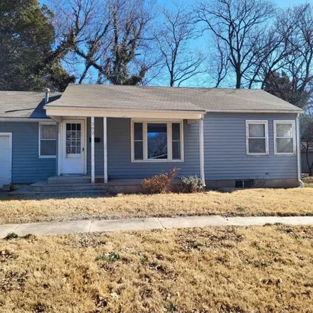 Rent this 2 bed house on 383 West 2nd Street in Halstead, Harvey County