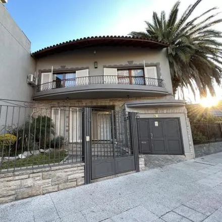 Buy this 4 bed house on Fragueiro 436 in Versalles, C1408 AKM Buenos Aires