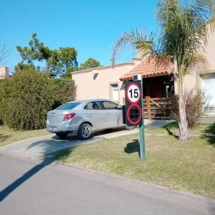 Buy this 3 bed house on unnamed road in Parque Las Acacias, 1620 Ingeniero Maschwitz