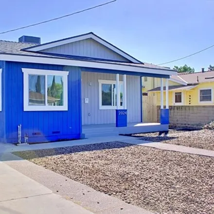 Image 1 - Lincoln School, Mariposa Street, Kingsburg, CA 93631, USA - House for sale