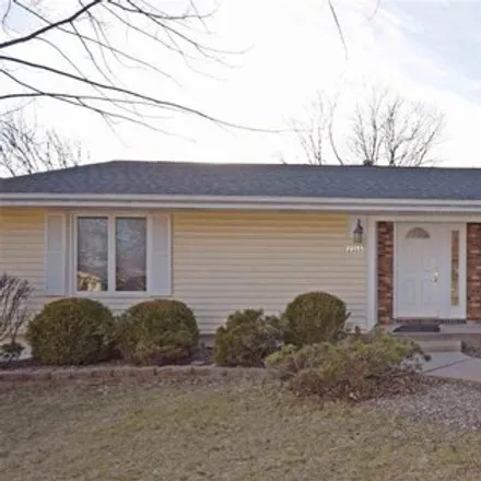 Image 2 - 2355 Jessup Circle, Iowa City, IA 52246, USA - House for sale