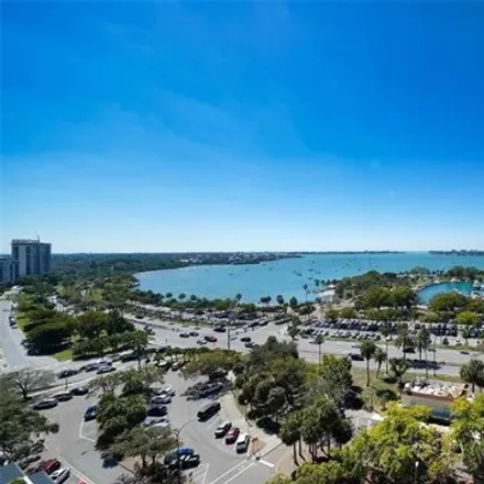 Image 4 - Dolphin Towers, 101 South Gulfstream Avenue, Sarasota, FL 34236, USA - Condo for sale