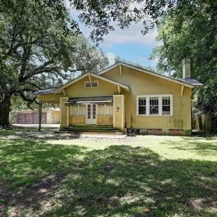 Buy this studio house on 427 N Sterling St in Lafayette, Louisiana