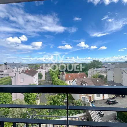 Rent this 1 bed apartment on 36 Rue Lionel Dubray in 91200 Athis-Mons, France