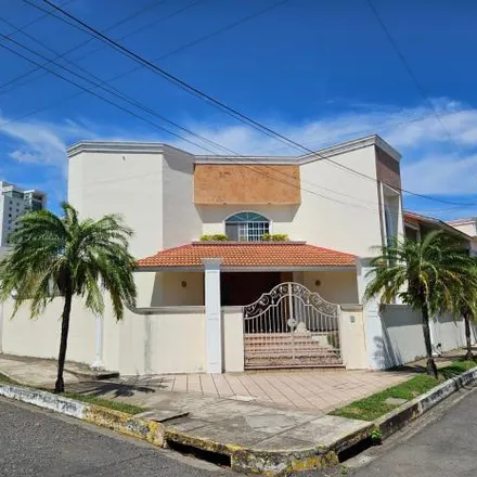 Image 2 - Avenida Costa de Oro, Costa de Oro, 94299, VER, Mexico - House for sale
