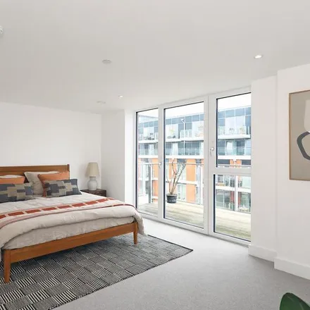 Rent this 3 bed apartment on Hooper's Mews in London, W3 6AJ