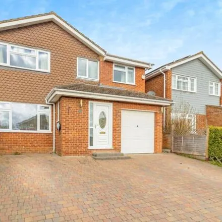 Buy this 4 bed house on Lothian Close in Bletchley, MK3 7SH