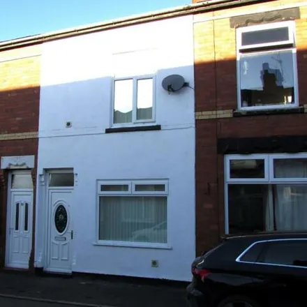 Buy this 2 bed townhouse on Dovedale Street in Failsworth, M35 0HE