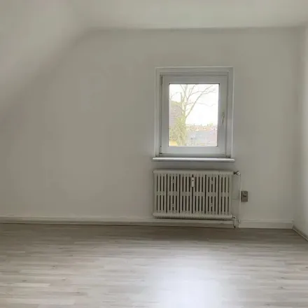 Rent this 2 bed apartment on Windhukstraße 9 in 45888 Gelsenkirchen, Germany