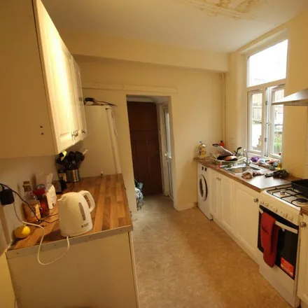 Image 2 - Norman Street, Leicester, LE3 0BA, United Kingdom - Townhouse for rent