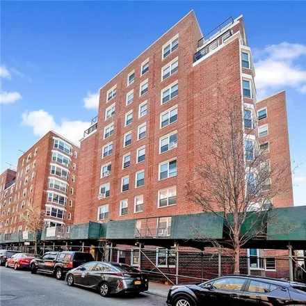 Buy this studio condo on 160 72nd Street in New York, NY 11209