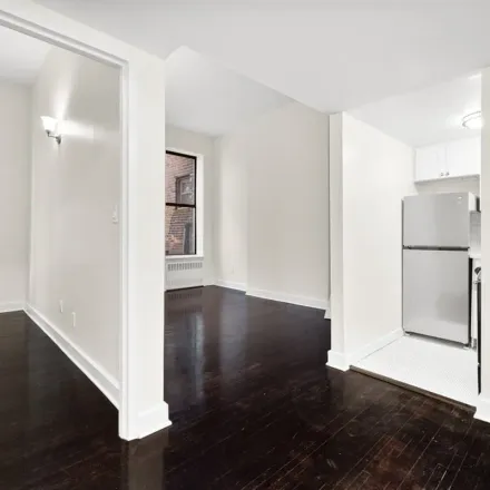 Rent this 3 bed apartment on 1556 York Avenue in New York, NY 10028