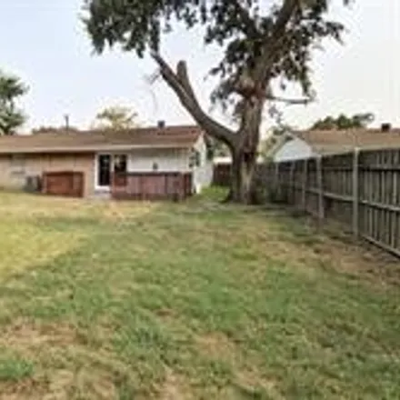 Image 3 - 3807 Emerald Drive, Mesquite, TX 75150, USA - House for rent