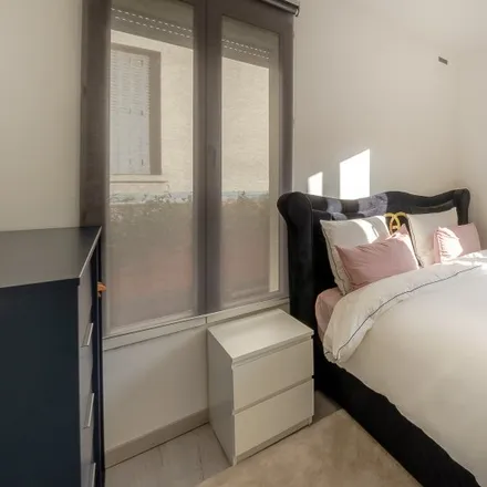 Rent this 2 bed apartment on 18 Rue de la Liberté in 93170 Bagnolet, France