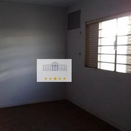 Rent this 3 bed house on Rua Bandeirantes 1652 in Saudade, Araçatuba - SP