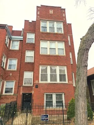 Buy this 11 bed house on 4906 North Whipple Street in Chicago, IL 60625