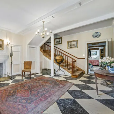Image 2 - 4 West Hall Road, London, TW9 4EE, United Kingdom - House for sale