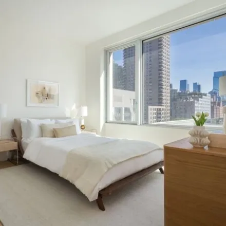Image 5 - 611 West 56th Street, New York, NY 10019, USA - Condo for sale