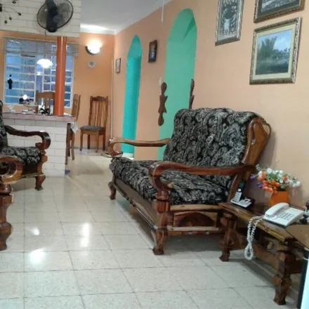 Rent this 2 bed apartment on Colón