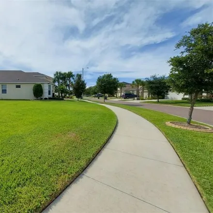 Image 2 - 7210 Nightshade Drive, Hillsborough County, FL 33578, USA - House for sale
