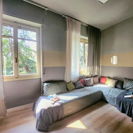 Rent this studio apartment on snai in Viale Famagosta, 20142 Milan MI