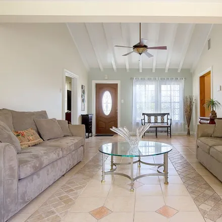 Rent this 3 bed house on Lake Worth in Holiday Way, Lake Worth Beach