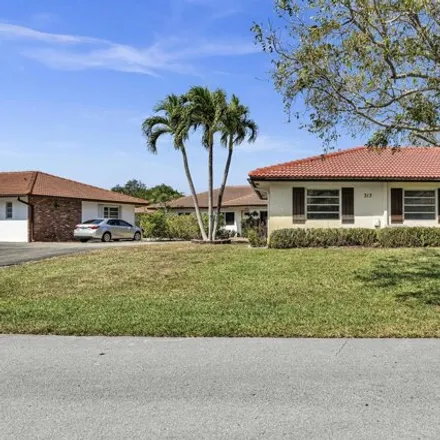 Rent this 2 bed house on 335 Northwest 42nd Street in Boca Raton, FL 33431