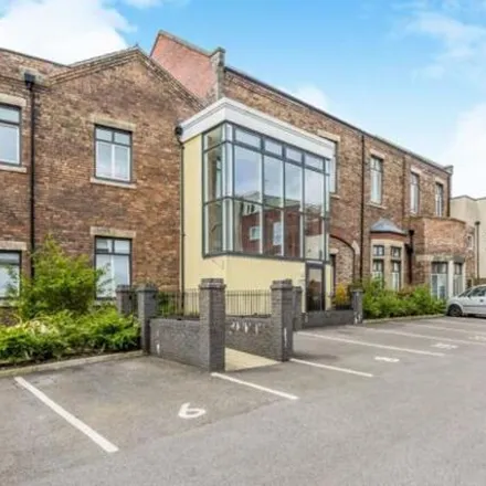 Image 2 - Waterside Primary School, Eastwood Road, Hanley, ST1 3JS, United Kingdom - Apartment for sale