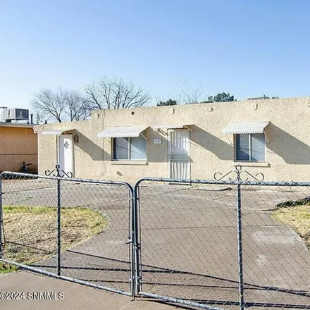 Image 2 - 1673 Paxton Street, Las Cruces, NM 88001, USA - House for sale