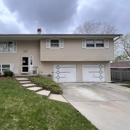 Buy this 5 bed house on 179 Janet Avenue in Streamwood, IL 60107