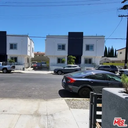 Rent this 3 bed townhouse on 2772 West 12th Street in Los Angeles, CA 90006